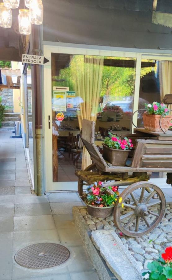 Osteria Rubino Da Paolo Acomodação com café da manhã Acquarossa Exterior foto